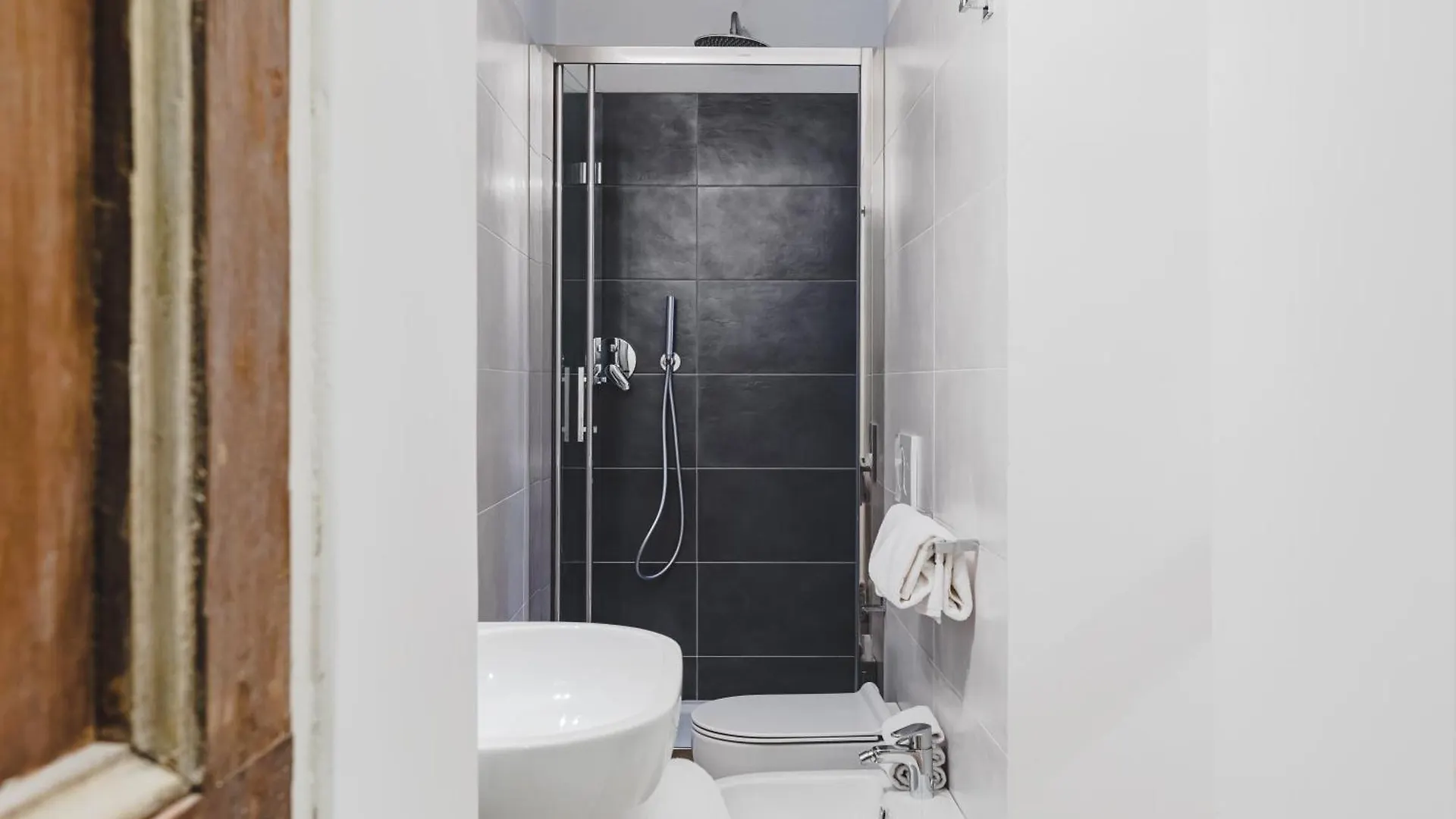 Domus Degli Angeli Apartment Rome